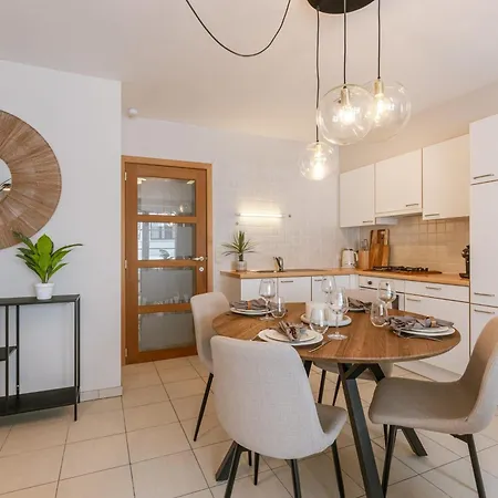 Huswell - Lovely In The Heart Of Apartament *